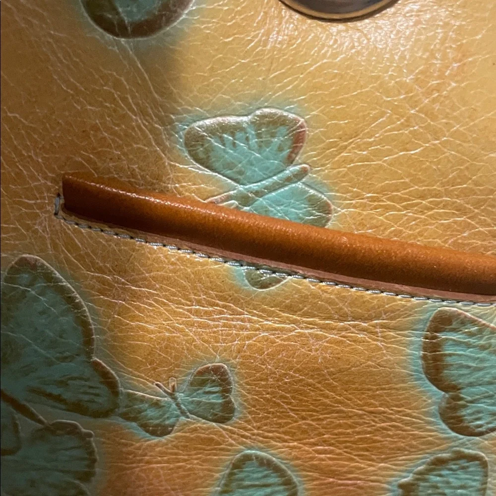 Butterfly Embossed Tan and Green Handbag - Picture 13 of 16
